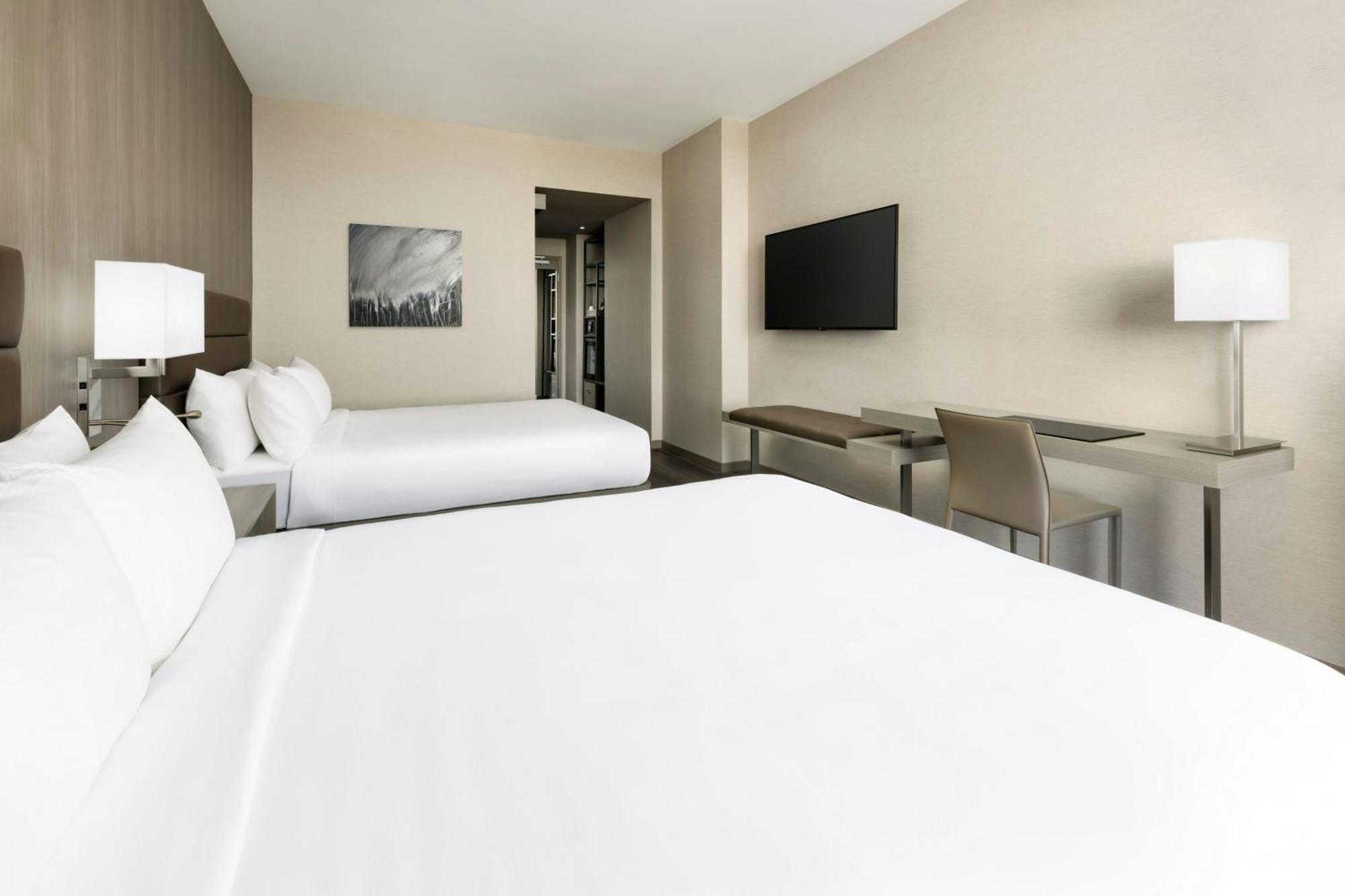 Ac Hotel By Marriott Bethesda Downtown Zewnętrze zdjęcie